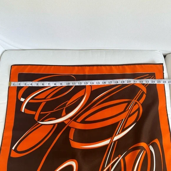 Retro scarf - Picture 10 of 10